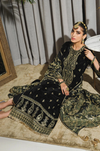 Rang Rasiya Embroidered Velvet Wedding Collection - Jaha Aara - BLACK - A029